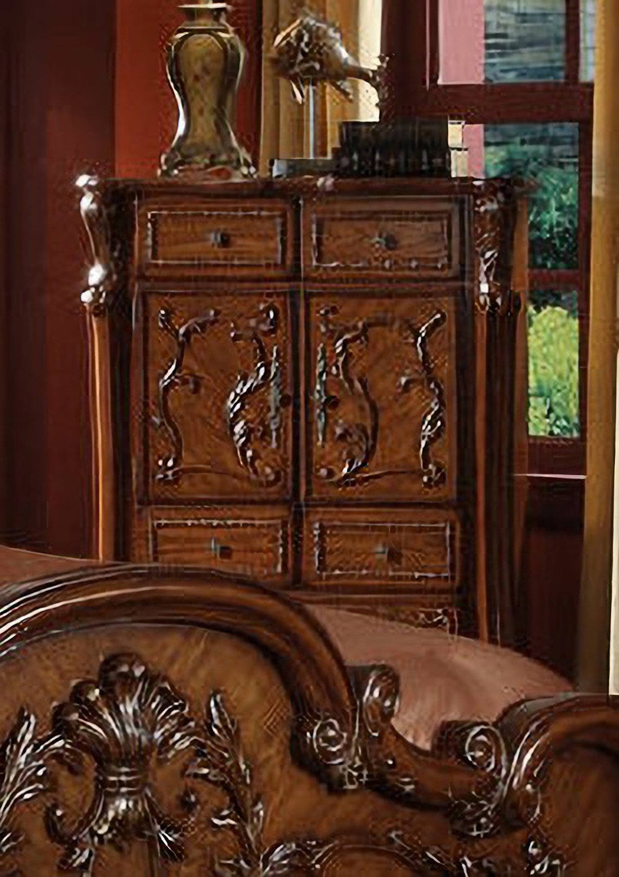 Acme Dresden Traditional Arch Bedroom Set in Cherry Oak