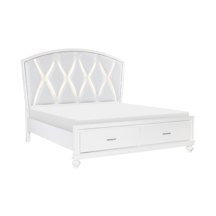 Aria White Queen Platform Bed With Footboard Storage