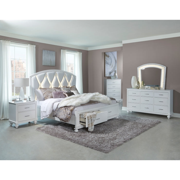 Aria White Queen Platform Bed With Footboard Storage