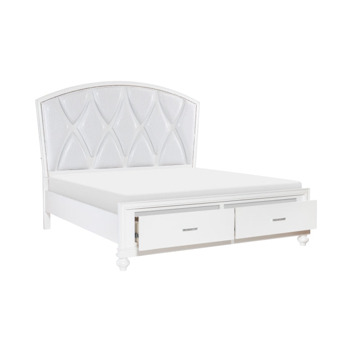 Aria White California King Platform Bed With Footboard Storage