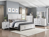 Mackinac White Queen Bed