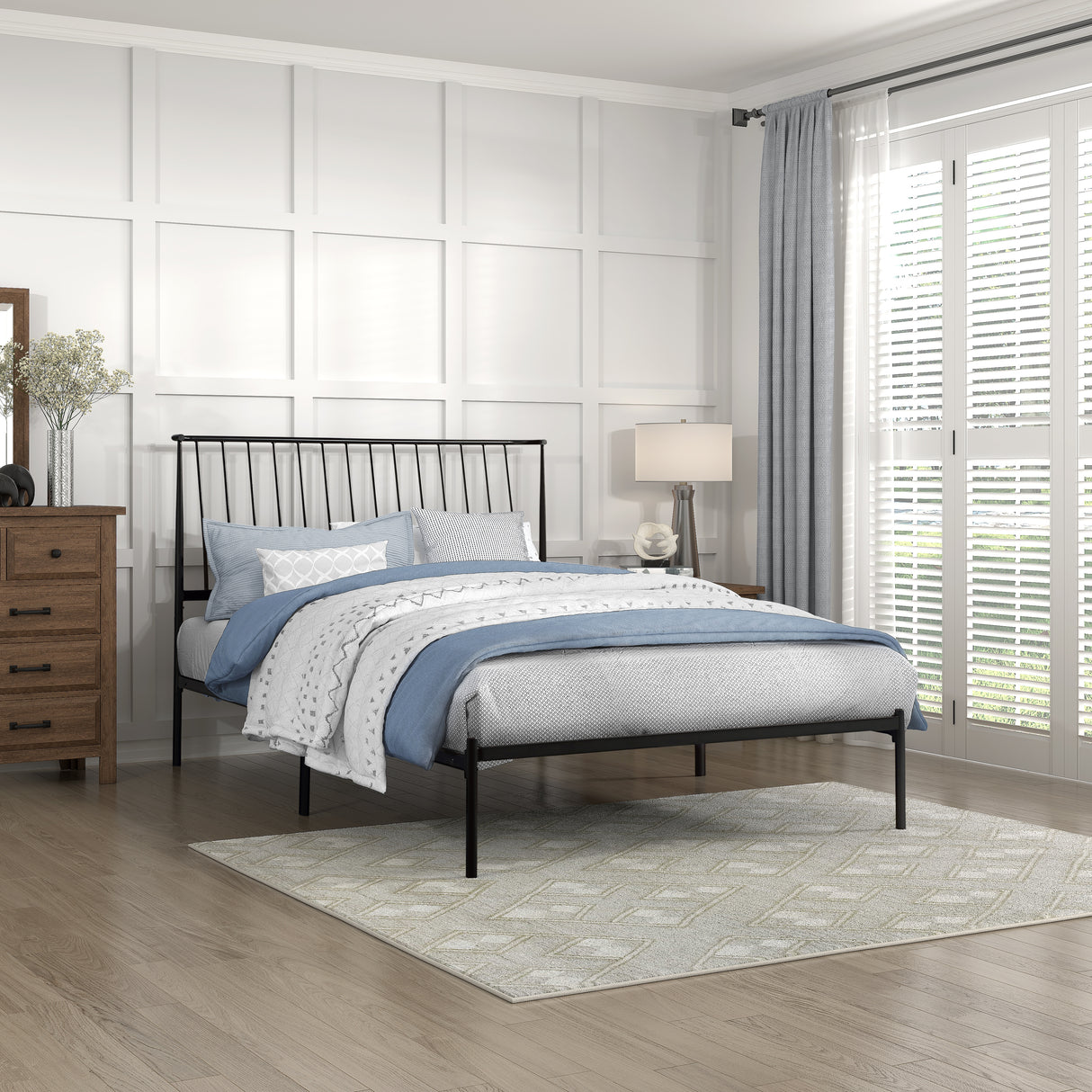 Augusta Black Queen Platform Bed