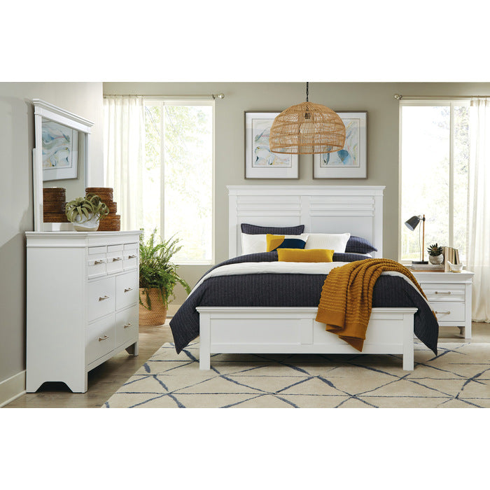 Farm White Queen Bed