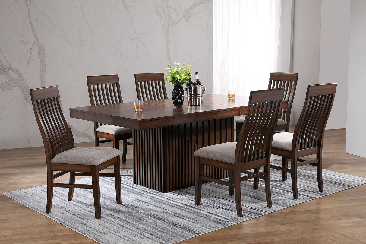 Briarwood Mango Oak 7-Piece Extension Leaf Dining Table Set