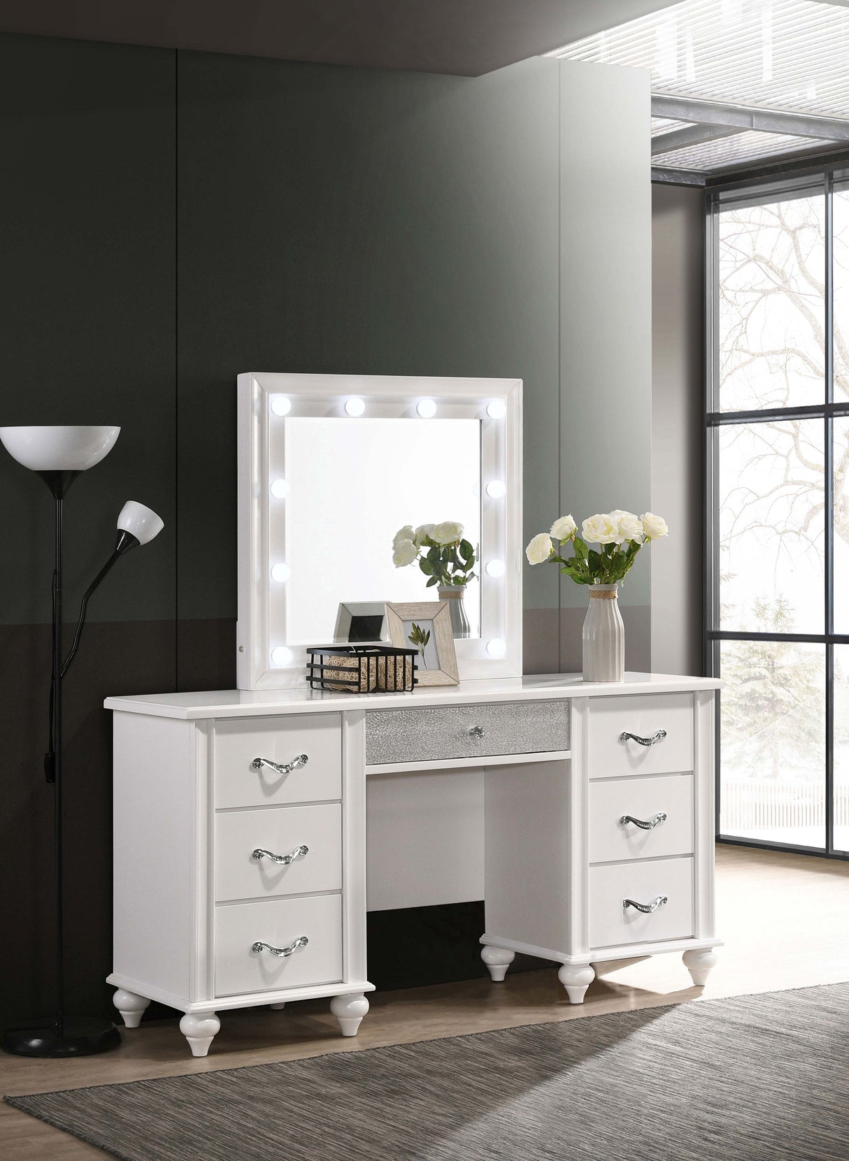 Barzini White 7-Drawer Vanity Set With Lighting