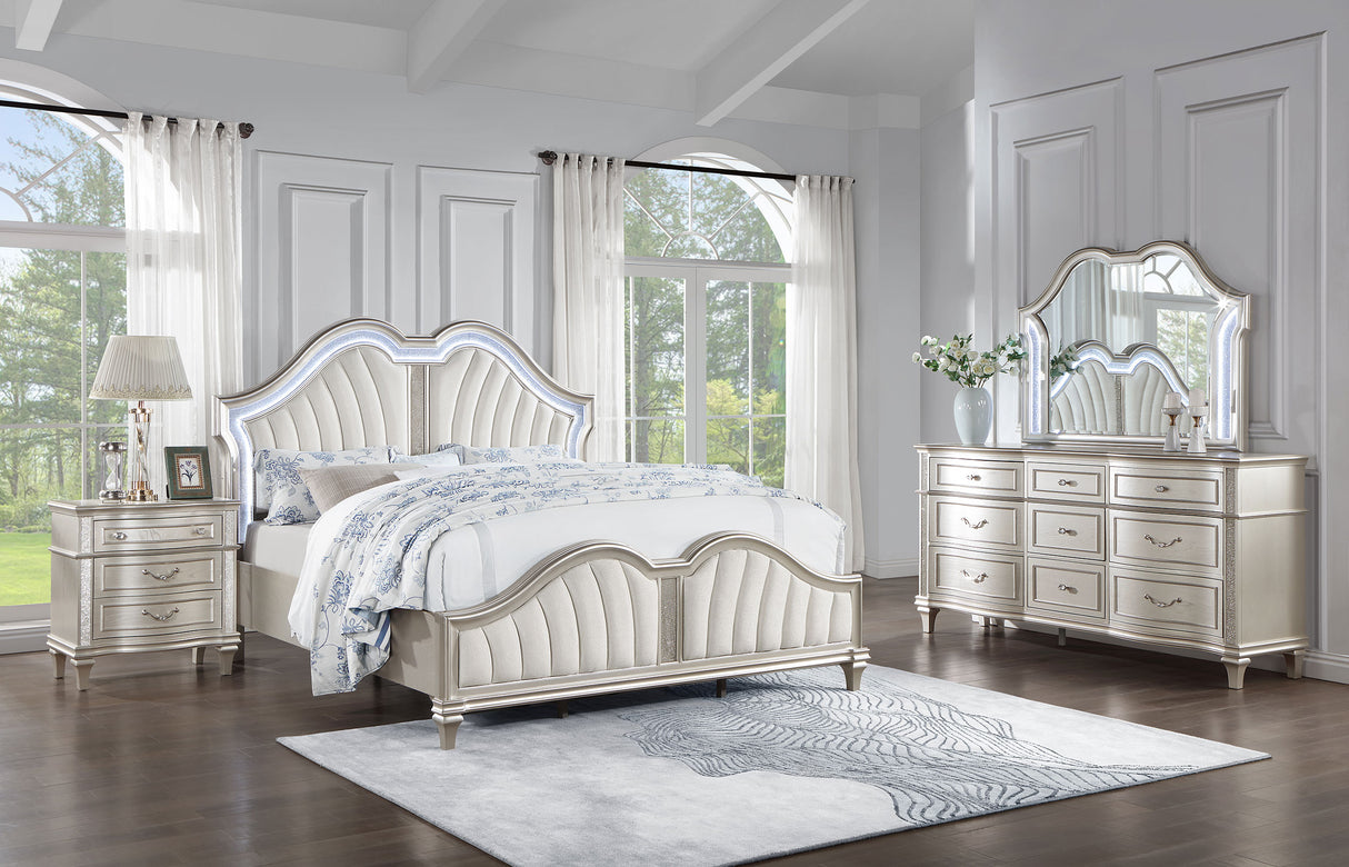 Evangeline Silver Oak 4-Piece Queen Bedroom Set