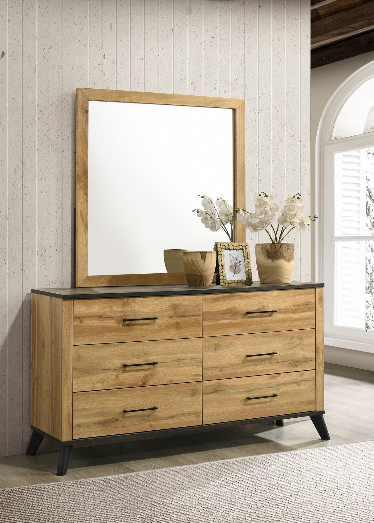 Kaywood Weathered Brown / Natural Pine 6-Drawer Dresser And Mirror