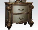 Acme Vendome Button Tufted Bedroom Set