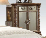 Acme Vendome Button Tufted Bedroom Set