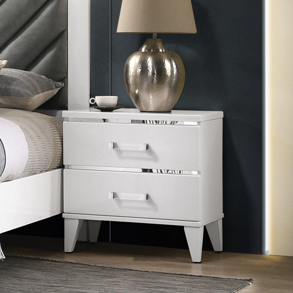 Chelsie White Finish Nightstand