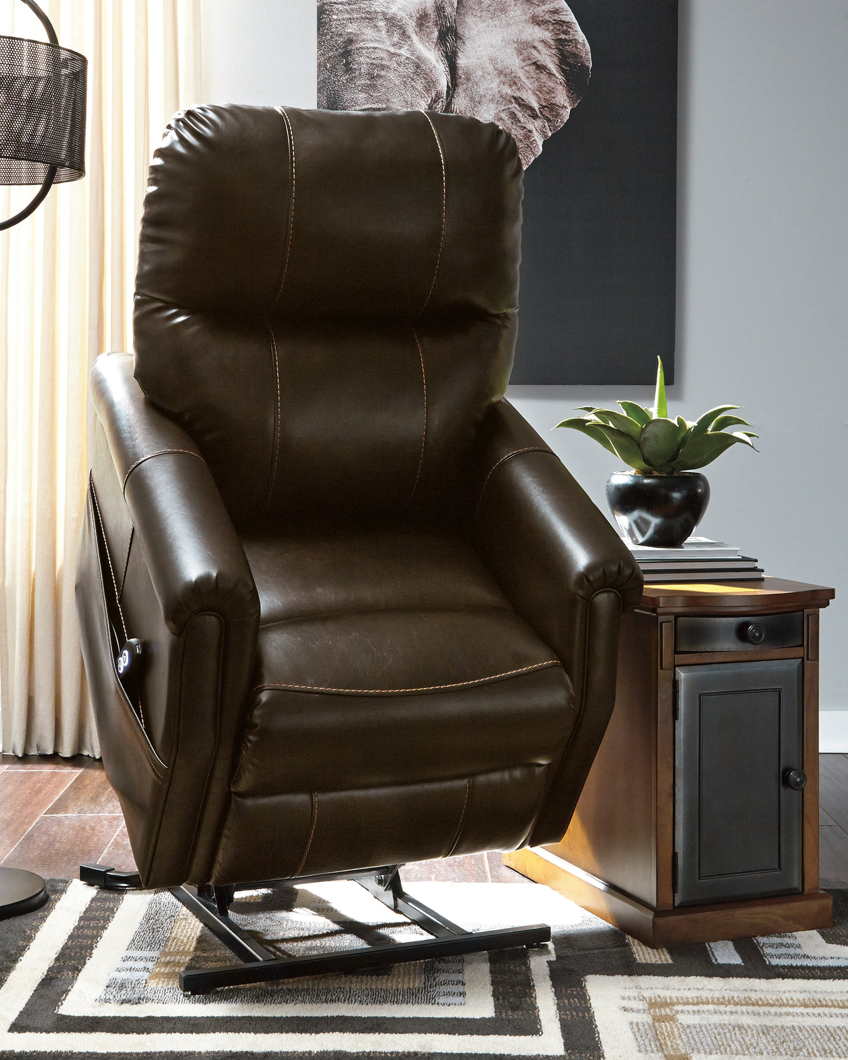 Markridge Chocolate Power Lift Recliner