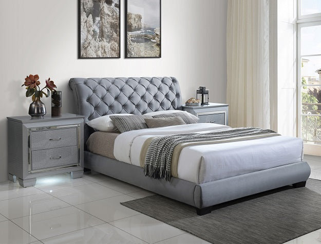 Carly Queen Hbfb Platform Bed