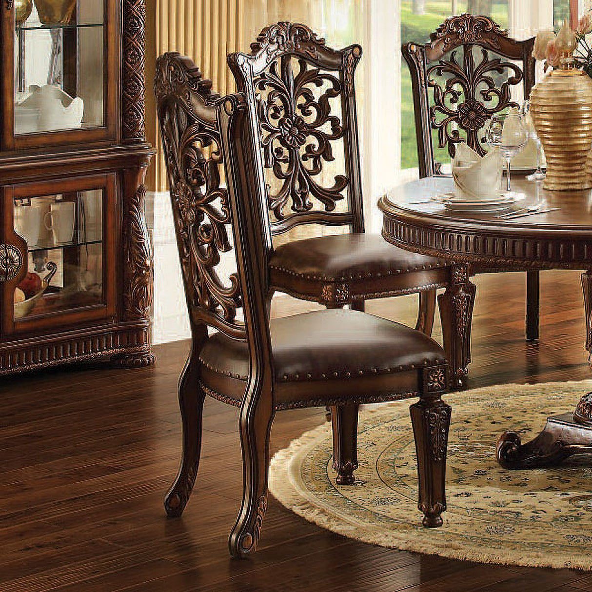 Vendome Double Pedestal Dining Set (Cherry)