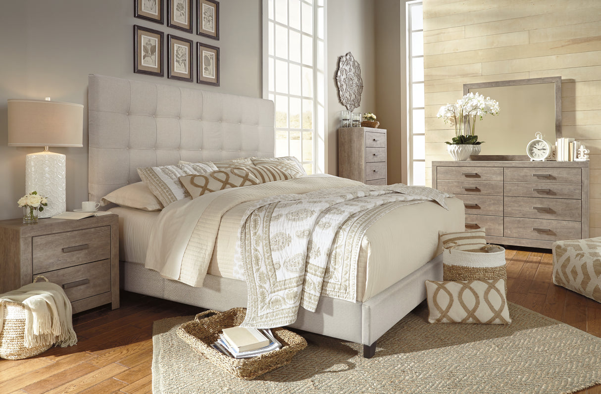 Dolante Beige King Upholstered Bed