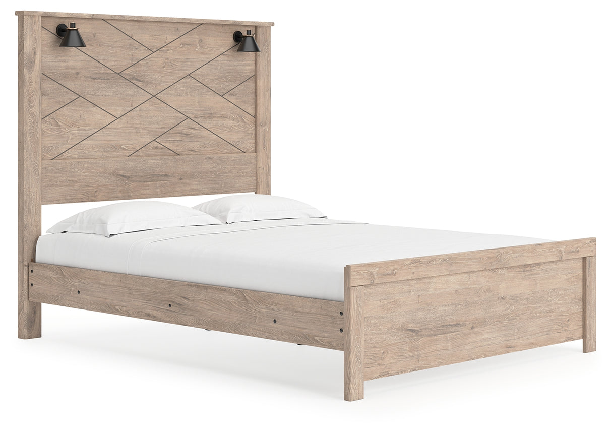 Senniberg Queen Panel Bed