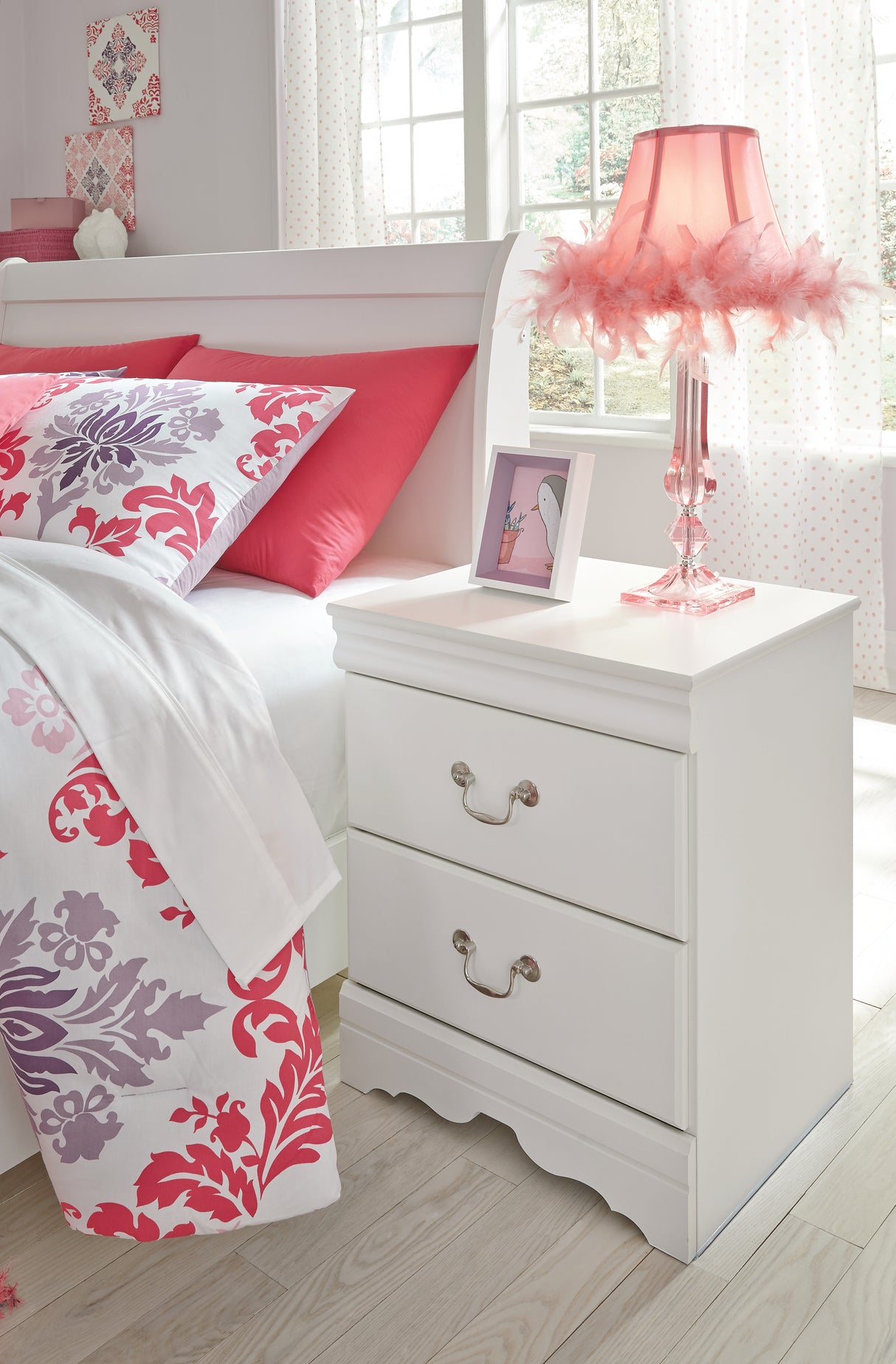 Anarasia Twin Sleigh Bed with Nightstand