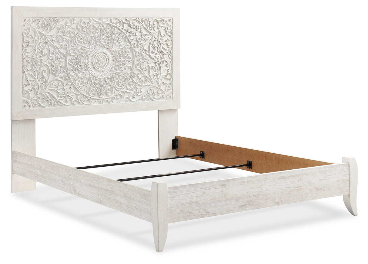 Paxberry Queen Panel Bed and 2 Nightstands