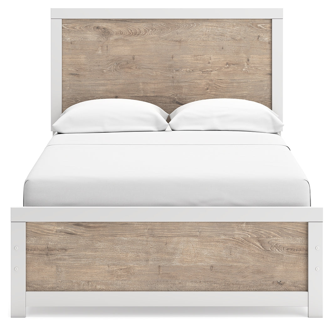 Charbitt Full Panel Bed