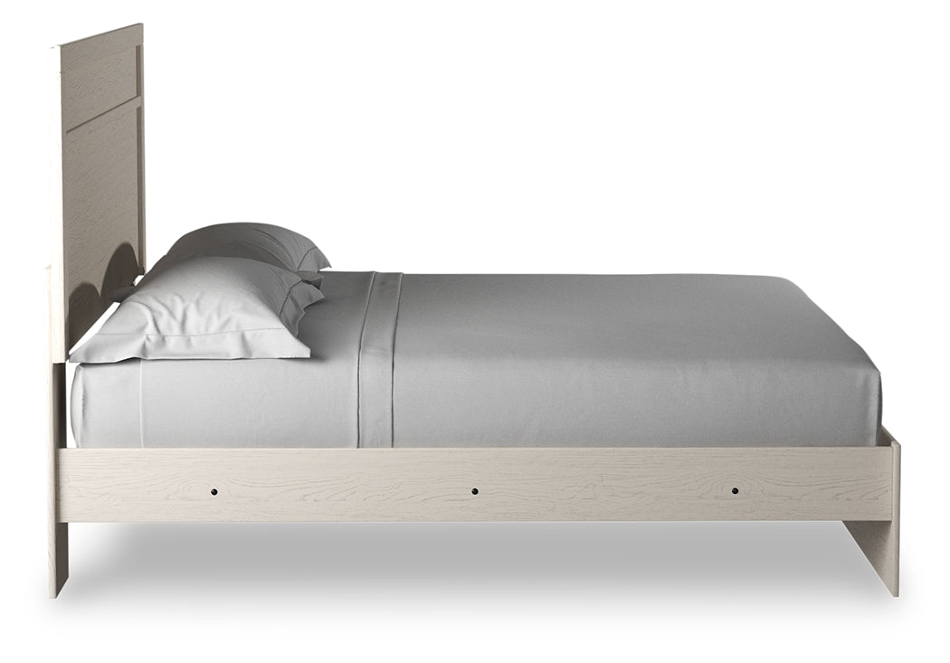 Stelsie King Panel Bed, Chest and Nightstand