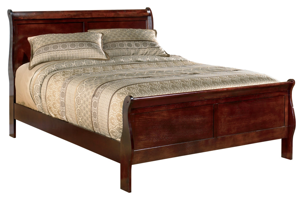 Alisdair King Sleigh Bed, Dresser, Mirror, Chest and 2 Nightstands