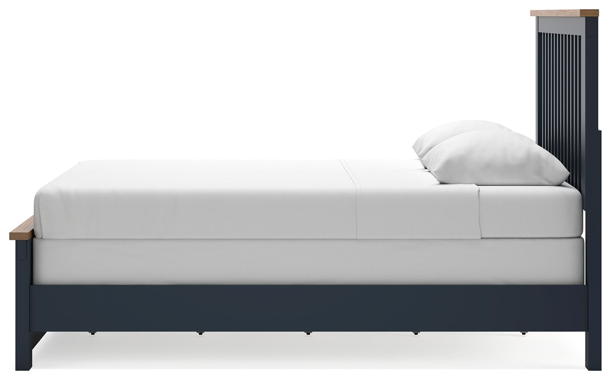 Landocken Queen Panel Bed