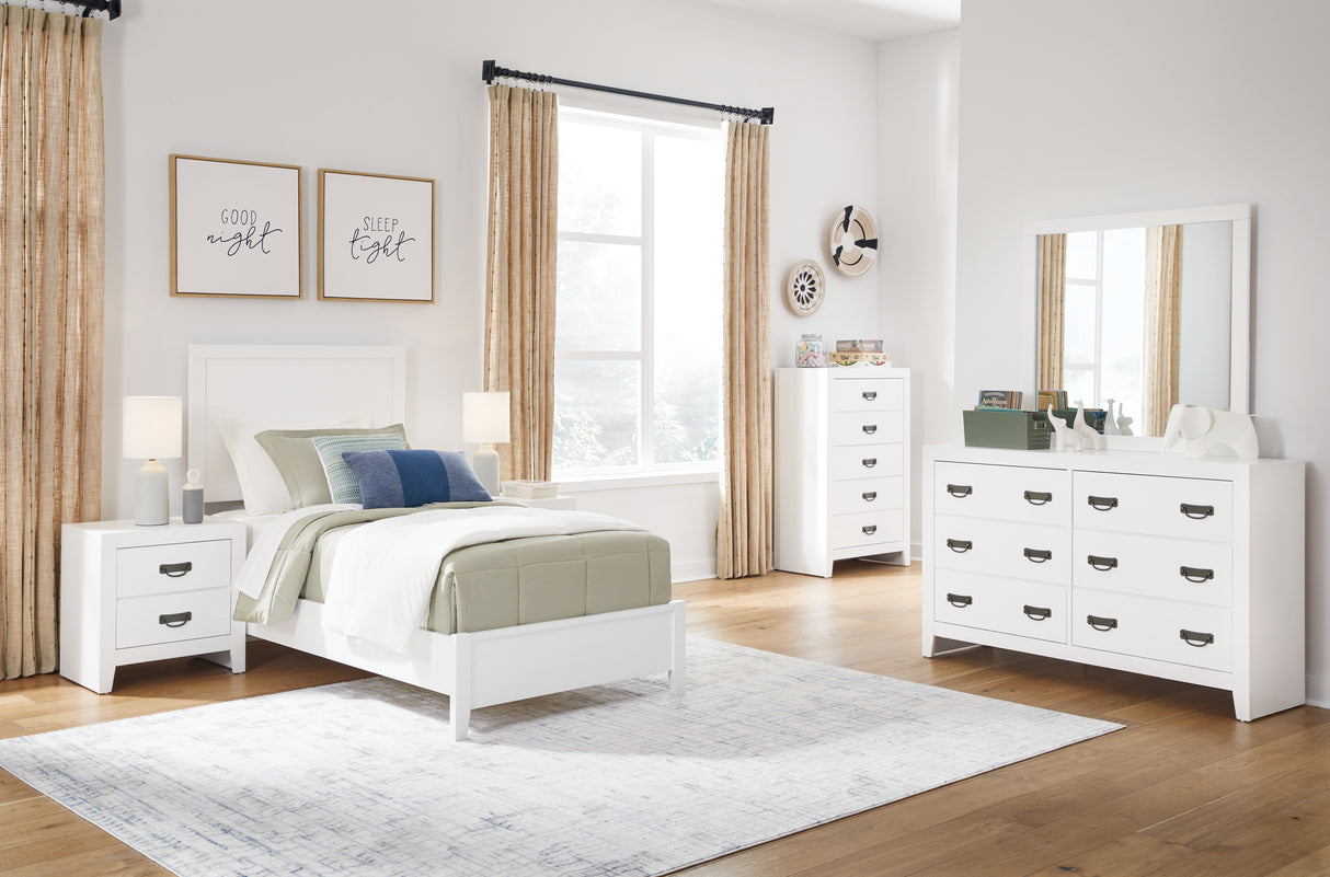 Binterglen White Chest Of Drawers