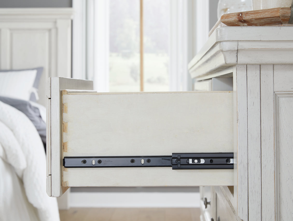 Robbinsdale Antique White Dresser