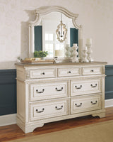 Realyn King Panel Bed, Dresser, Mirror, Chest and 2 Nightstands