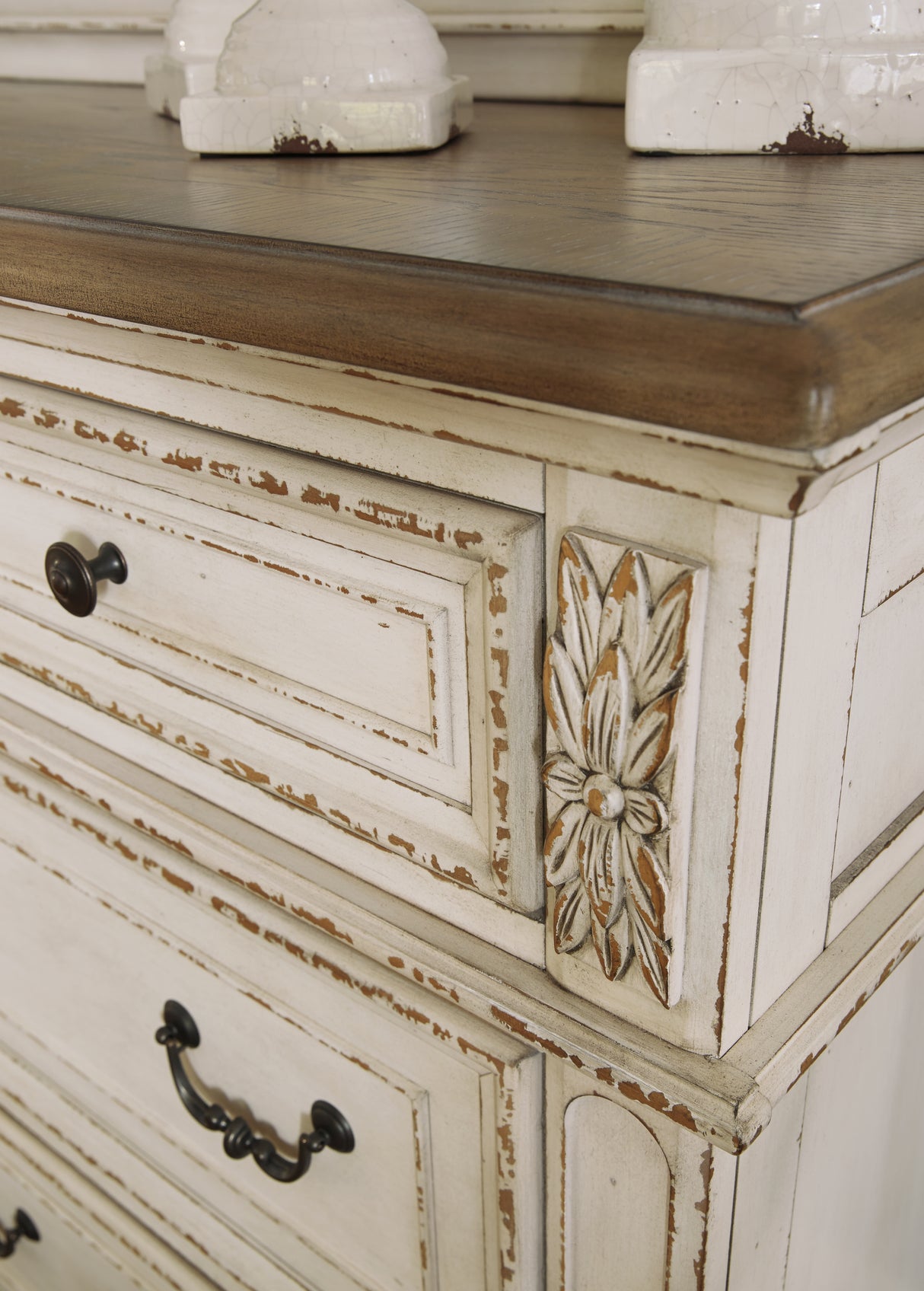 Realyn Two-Tone Dresser