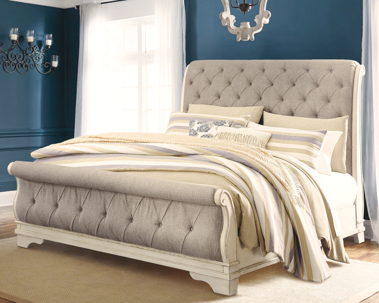 Realyn California King Sleigh Bed