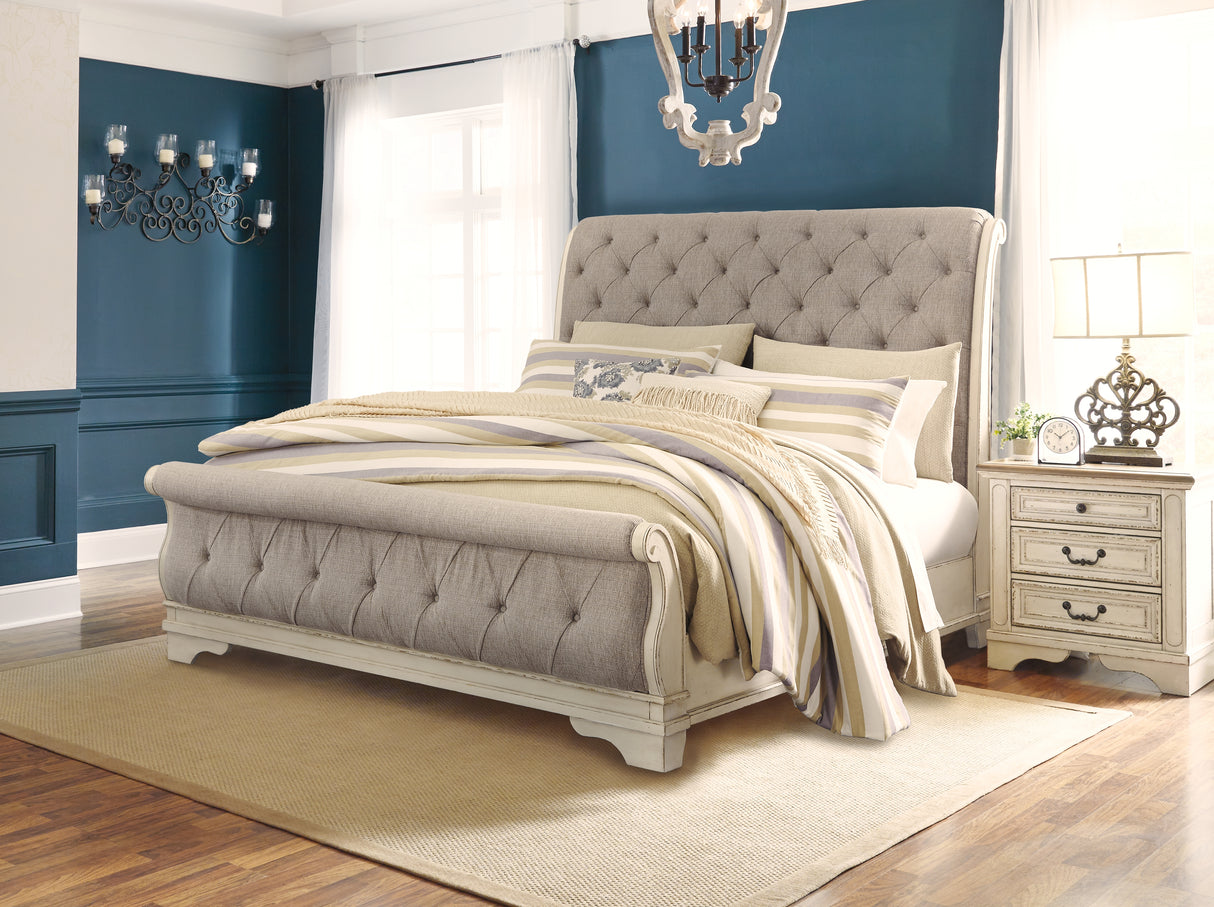 Realyn California King Sleigh Bed