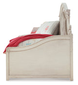 Realyn Chipped White Twin Day Bed