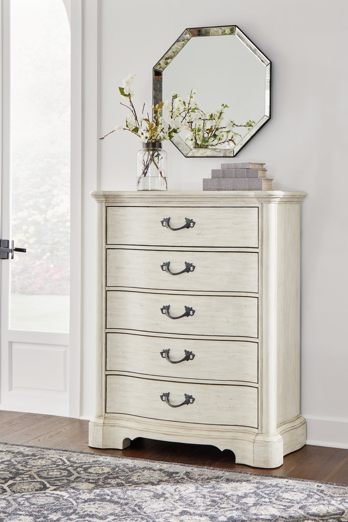 Arlendyne Antique White Chest Of Drawers