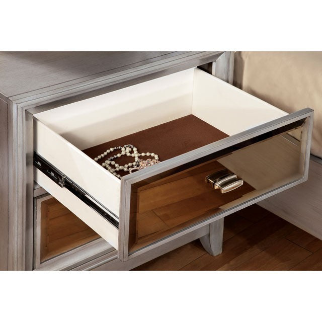 Golva Queen Bed