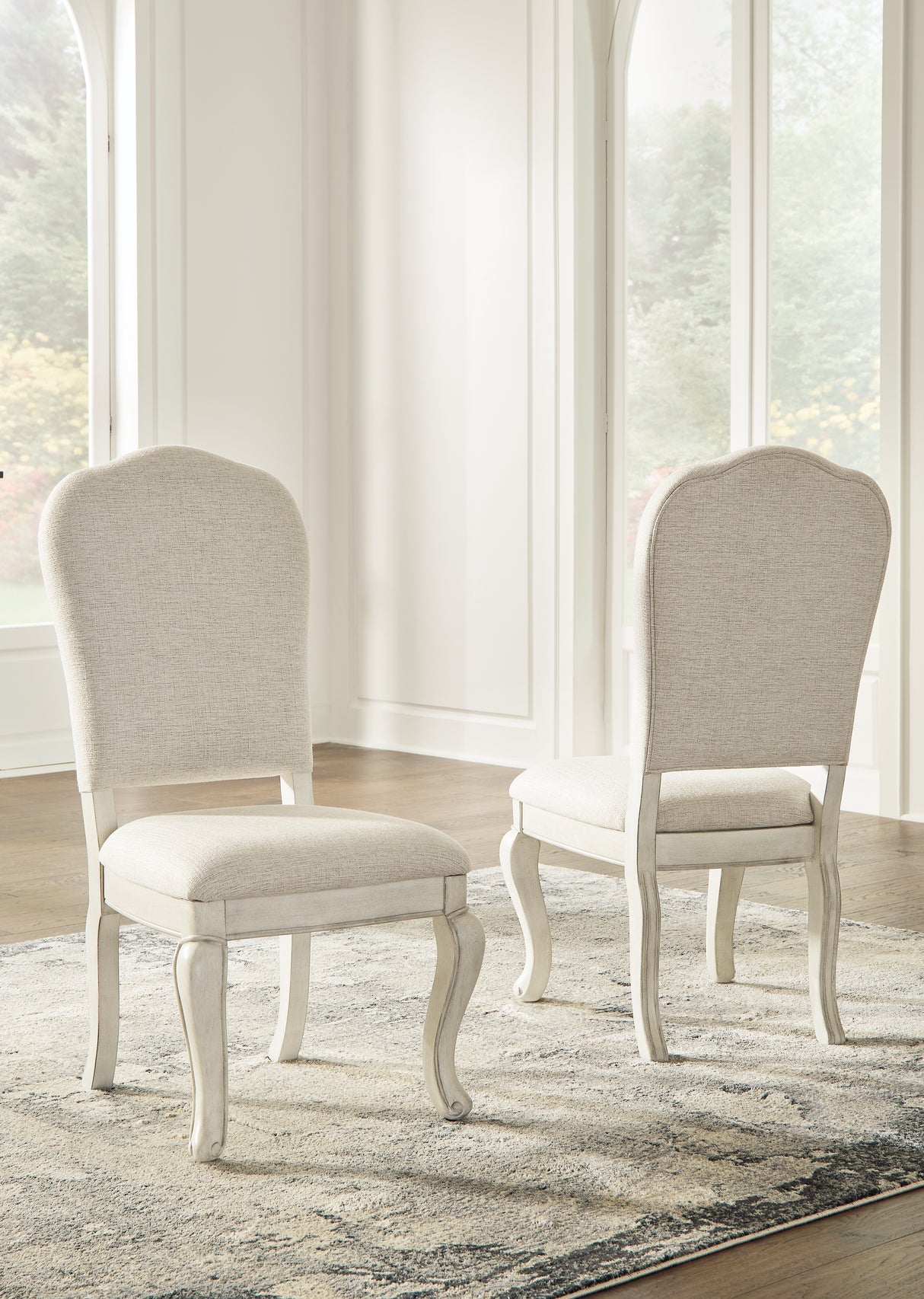 Arlendyne Antique White Dining Chair