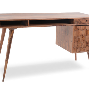 Desks & Hutches