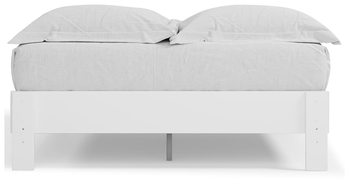 Piperton White Queen Platform Bed