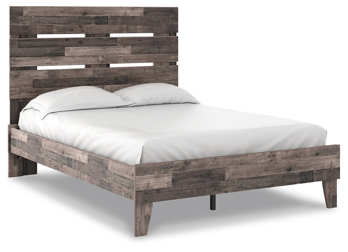 Neilsville Full Panel Platform Bed