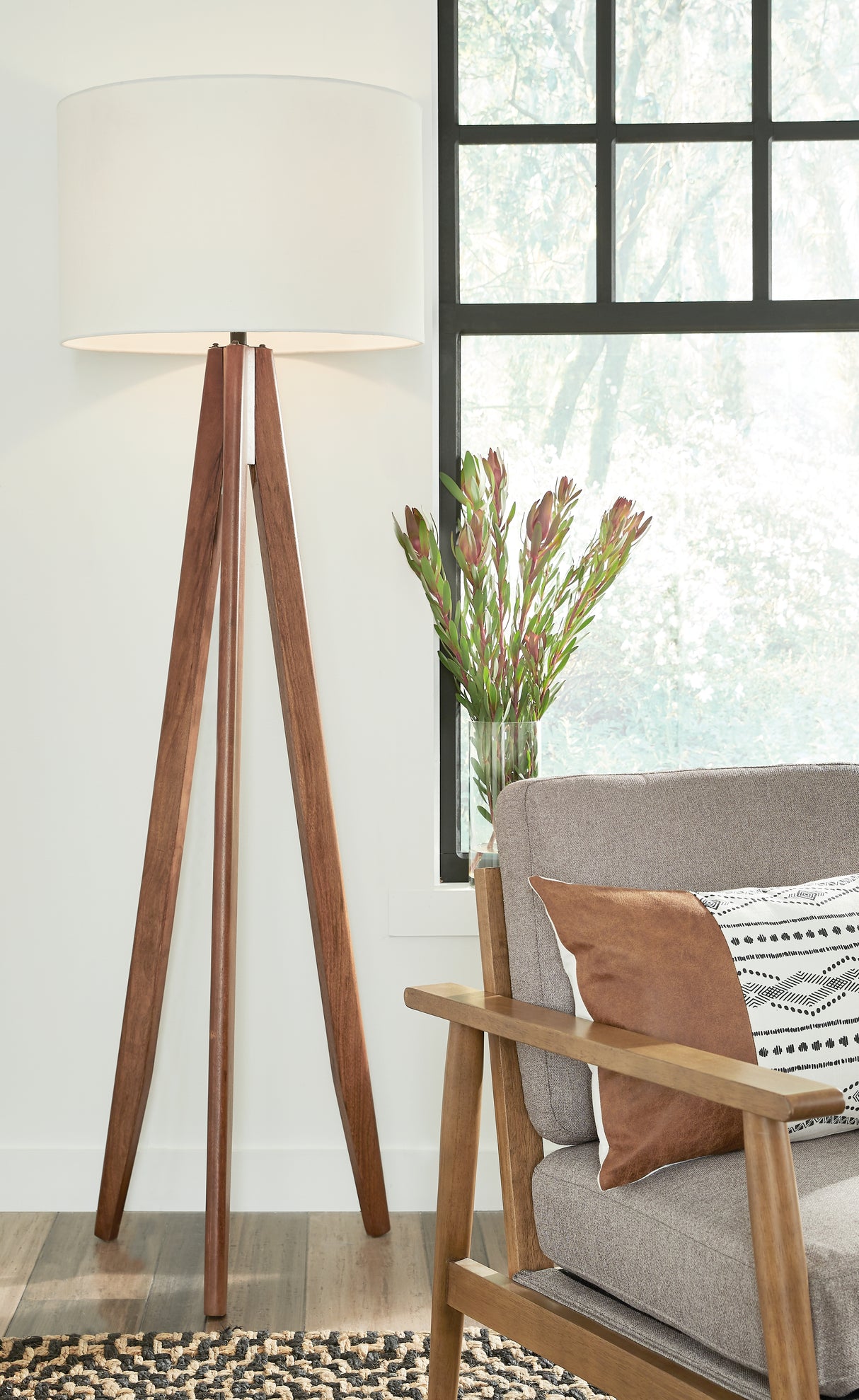 Dallson Brown Floor Lamp