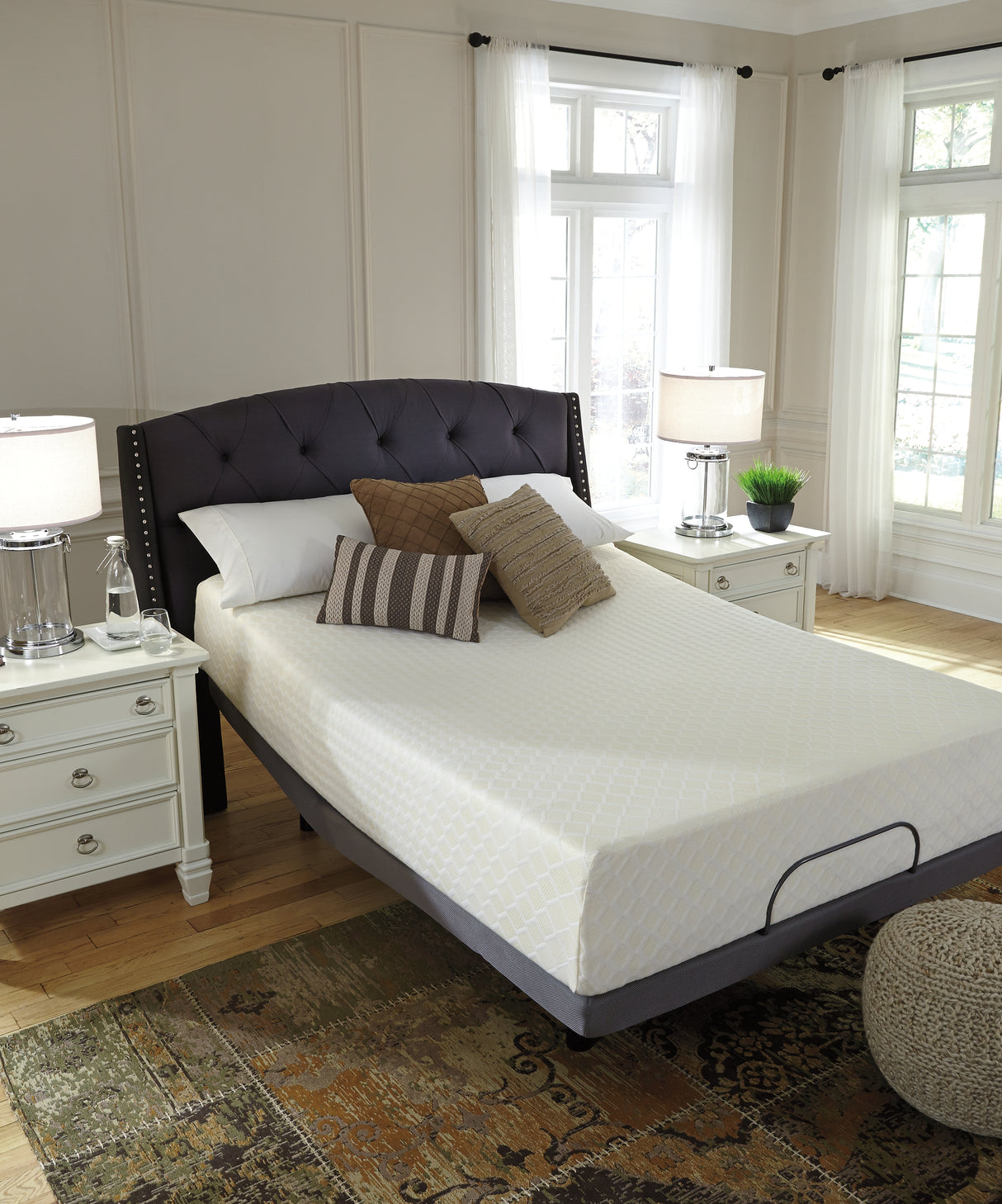 Chime White 12 Inch Memory Foam Queen Mattress In A Box