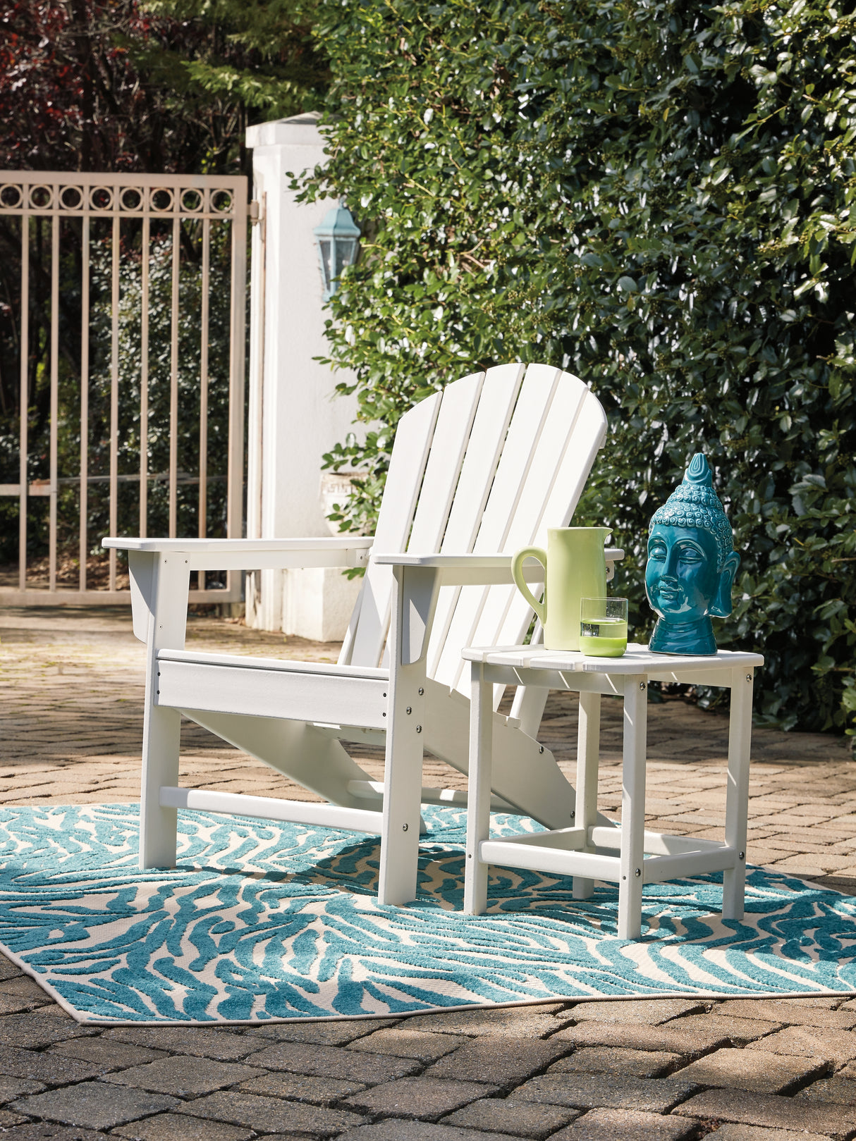 Sundown Treasure Adirondack Chair with End Table