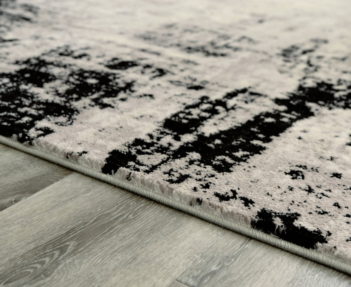 Zekeman Black/Cream/Gray 5'3" X 7'7" Rug