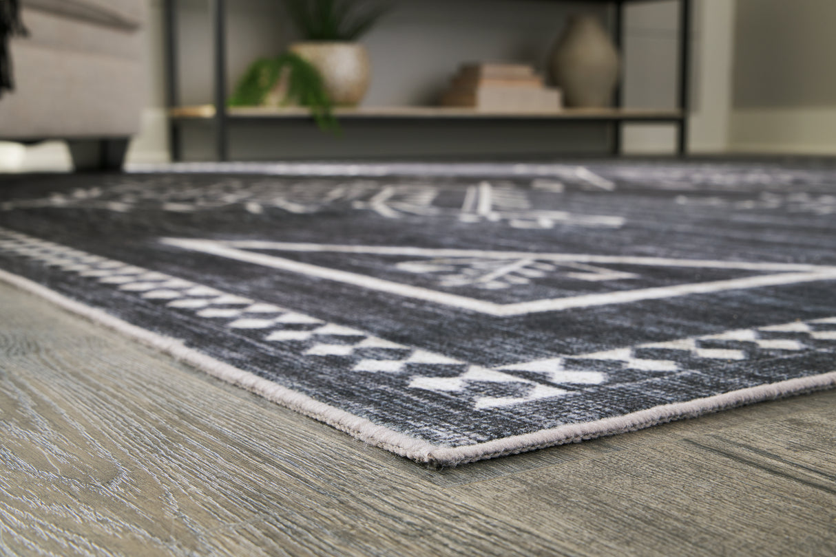 Arloman Black/Cream/Gray 5' X 7' Rug