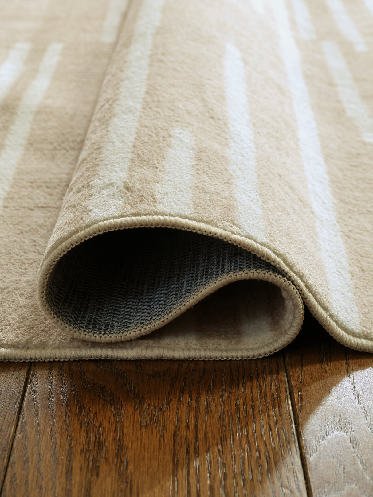 Ardenville Tan/Cream 8' X 10' Rug