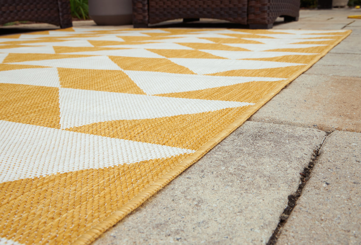 Thomley Ivory/Yellow Medium Rug