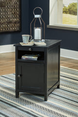 Treytown Black Chairside End Table