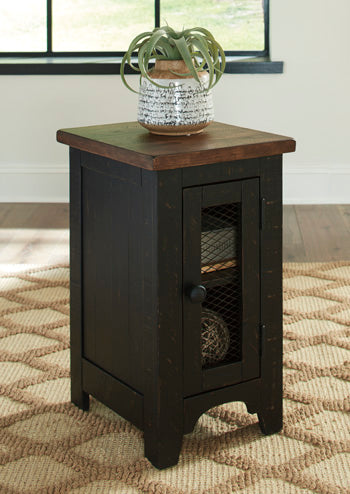 Valebeck Black/Brown Chairside End Table