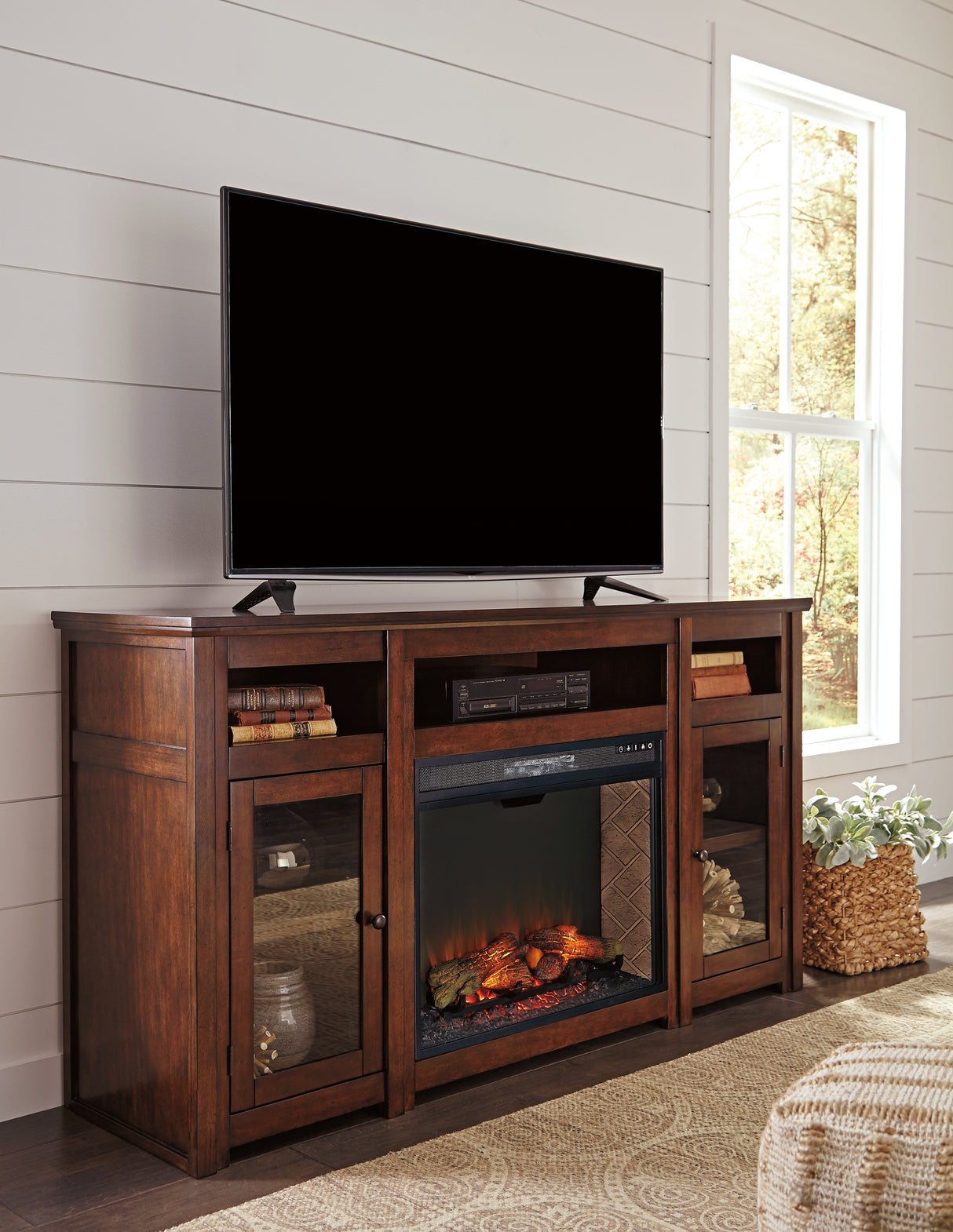 Harpan Reddish Brown 72" Tv Stand