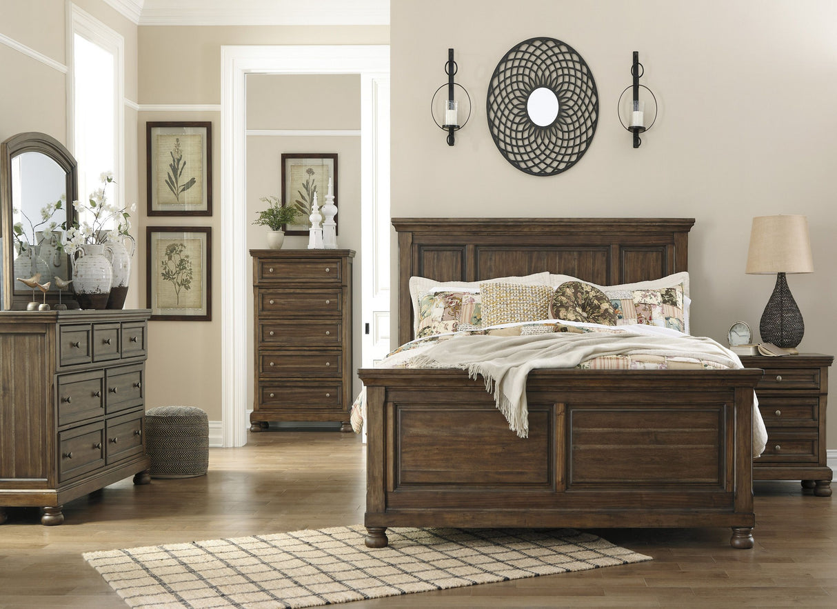 Flynnter Medium Brown Panel Bedroom Set