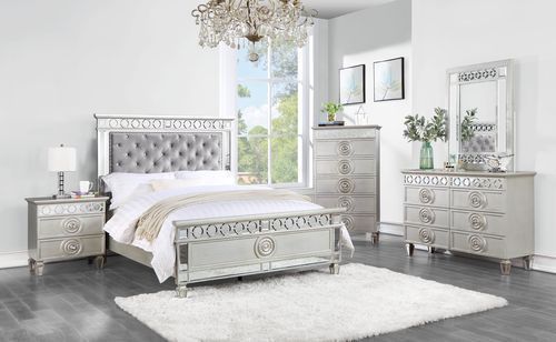 Varian Gray Velvet, Silver & Mirrored Finish Full Bed